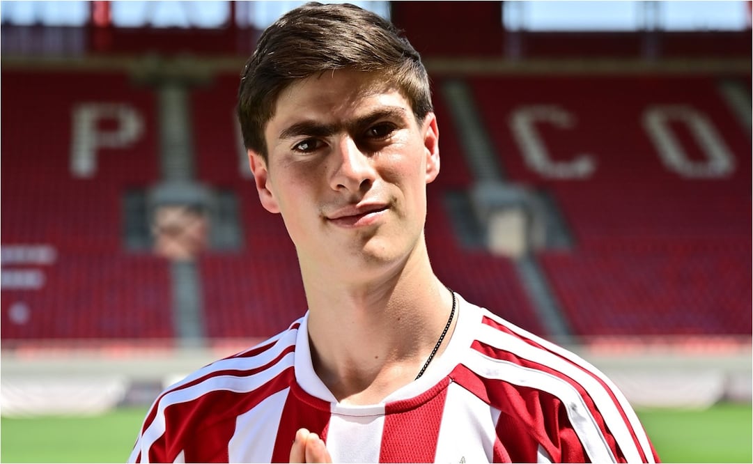 FOTO: Olympiacos revela el número que usará Armando 'Hormiga' González - @olympiacosfc