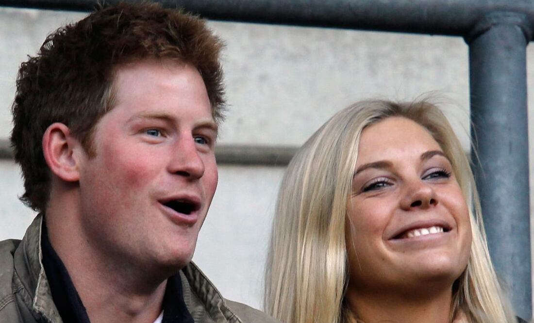 Príncipe Harry y Chelsy Davy. Fuente: Twitter @showmundialshow