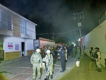 Queman boletas en dos ayuntamientos