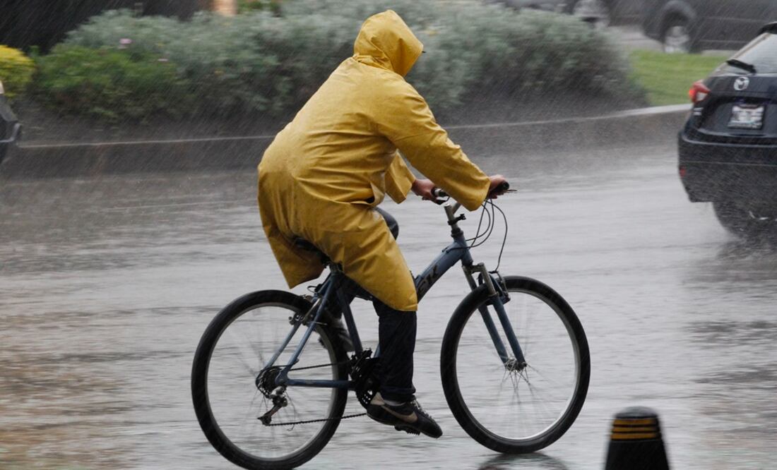 Esta tarde, al menos llovió en 10 delegaciones de la capital./Ariel Ojeda - EL UNIVERSAL