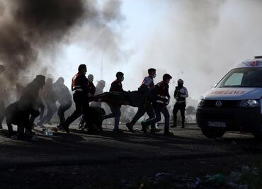 Un muerto y decenas de heridos en protestas de musulmanes por Jerusalén