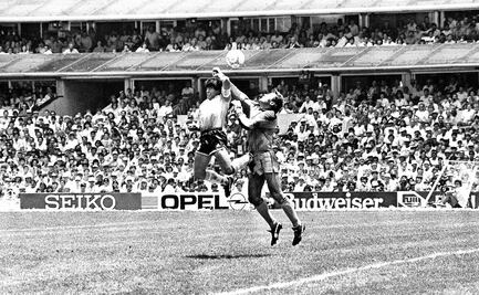 Del Maradona juvenil al último partido; reproducimos 11 notas históricas del "Pelusa"