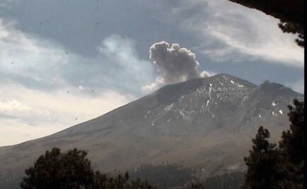 Popocatépetl spews 85 low-intensity exhalations and 3 explosions