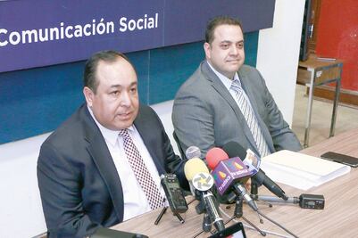 Dan revés a Corral; no hay ultimátum por caso Duarte, revira