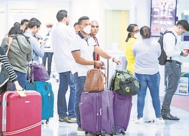 Ssa emite aviso preventivo de viajes internacionales por pandemia del Covid-19