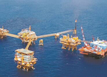 Recorte de producción petrolera puede alcanzar 19.5 millones de barriles: Arabia Saudita