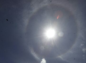 Halo solar decora cielo de la CDMX