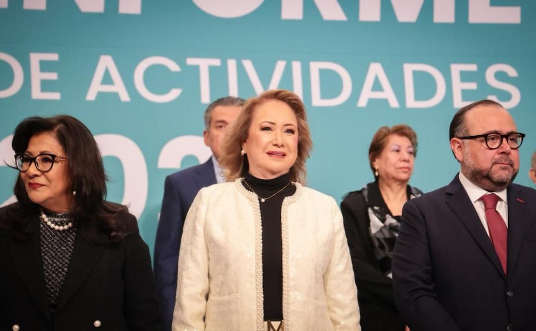 Ministra Yasmín Esquivel asiste al informe del Tribunal de Justicia Administrativa de CDMX encabezado por la magistrada Estela Fuentes Jiménez (09/12/2025). Foto: Especial