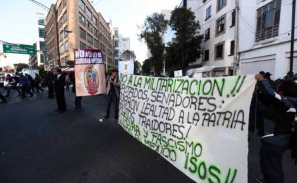 Resguardan el Senado ante protestas por Ley de Seguridad Interior