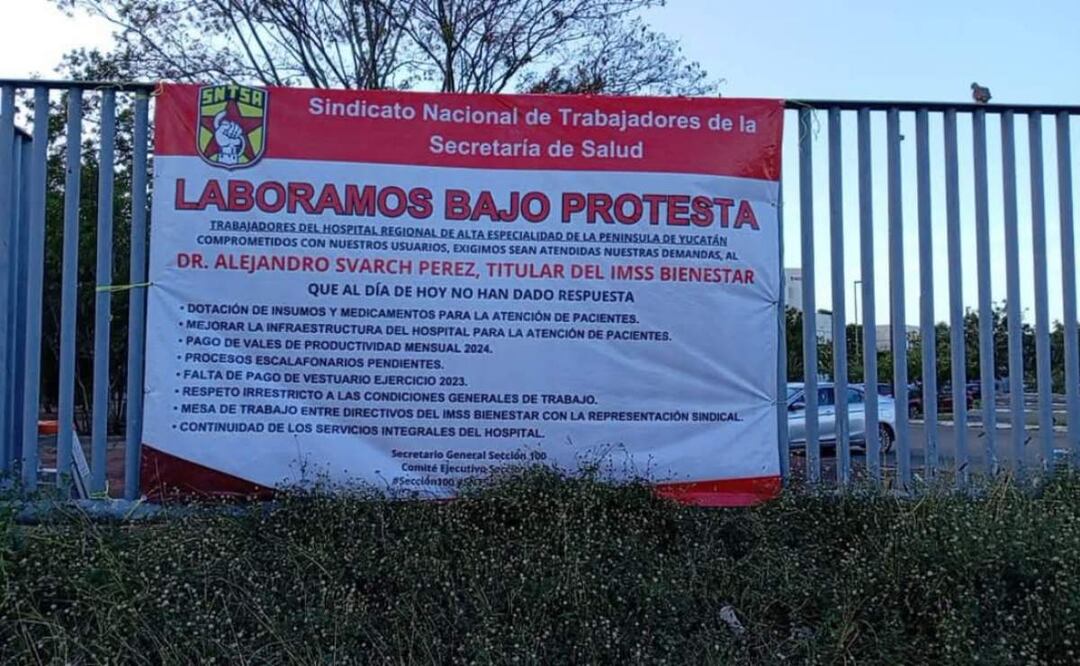 Los trabajadores del Hospital de Alta Especialidad de la Península de Yucatán laboran bajo protesta para exigir el pago de su salario y otras prestaciones (06/02/2025). Foto: Especial