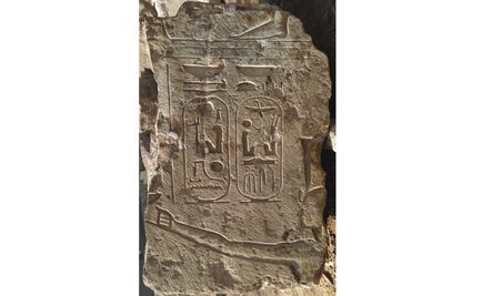 Descubren evidencias de un templo de Ramses II en El Cairo