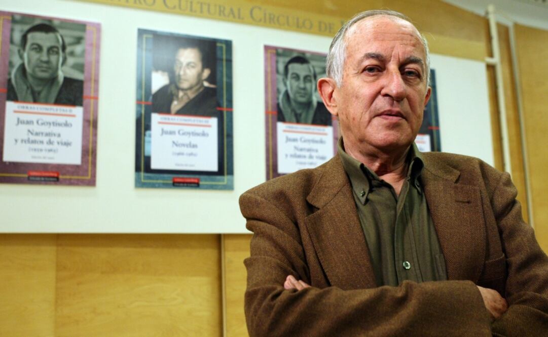  Juan Goytisolo Gay nació el 6 de enero de 1931 en Barcelona, en el seno de una familia de origen vasco-cubano .Era hermano del poeta José Agustín Goytisolo (1928-1999), y del escritor y académico Luis Goytisolo.  FOTO: ARCHIVO