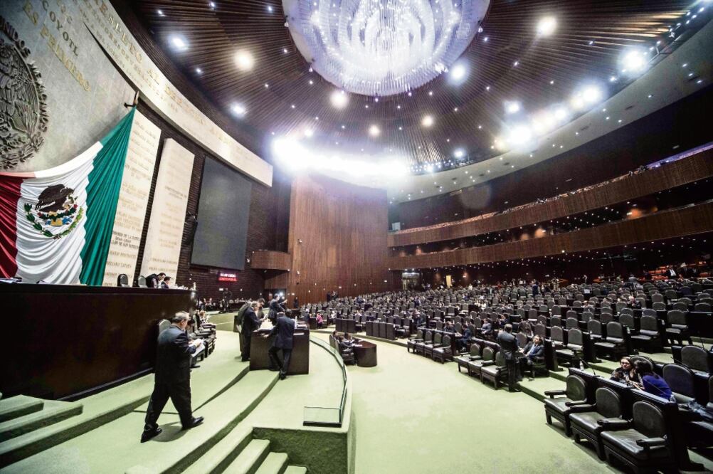 Este año cada legislador recibió 40 días de dieta bajo el concepto de aguinaldo, lo que equivale a 140 mil 504 pesos (ARCHIVO EL UNIVERSAL)