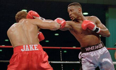 Familiares y amigos despiden a Pernell Whitaker en su funeral