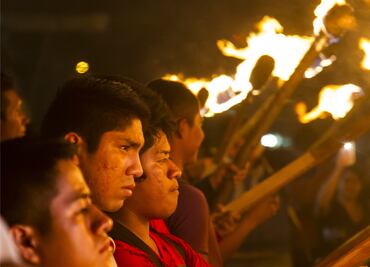 Ayotzinapa: qué pasó con el caso de los 43 estudiantes desaparecidos (explicado en 100 y 300 palabras)