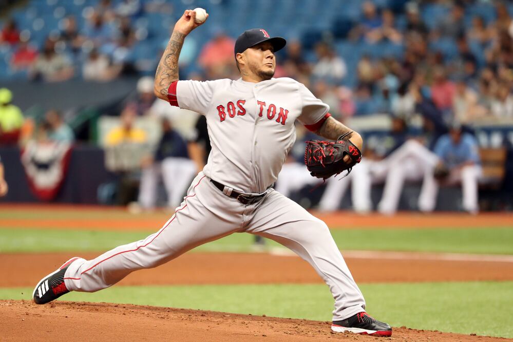 Mexicano Velázquez lanza en derrota de Rays de Tampa 
