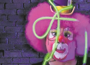 Platanito dedica show a la “generación de cristal”