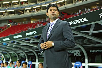 Cardozo molesto por tanto 'pelotazo' de Chivas