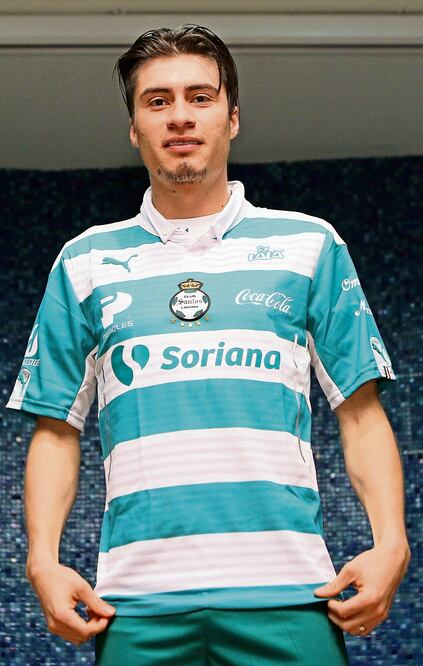 Jorge Villafaña, defensa del Santos Laguna (ARMANDO MARÍN. JAM MEDIA)