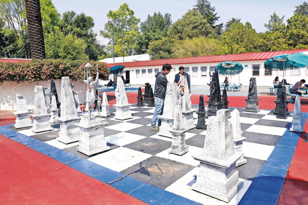 El Ajedrez Cervantino se encuentra ahora en el área donde instalaron las aulas provisionales del Tecnológico de Monterrey campus Ciudad de México (JUAN CARLOS REYES. EL UNIVERSAL)