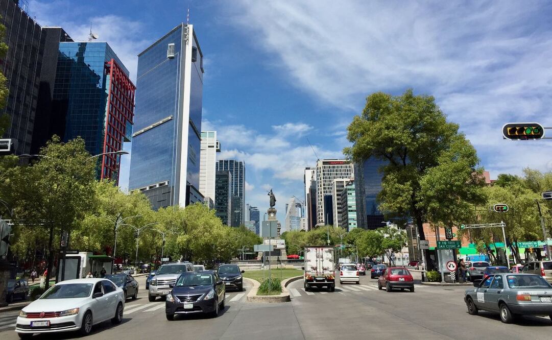 De acuerdo al Reglamento de Tránsito de la CDMX, existen algunos casos en los que se puede transitar sin tener las placas. Foto: Unsplash