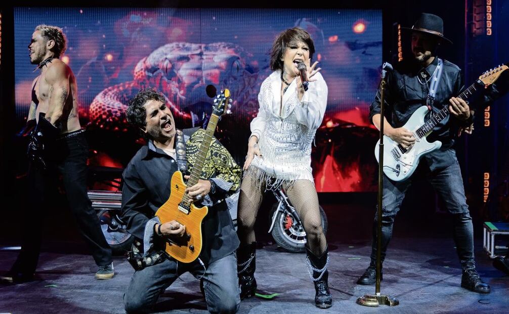 El show rendirá homenaje a los artistas que se fueron y que aún permanecen en la música tras varias décadas.
Foto: Hugo Salvador/El Universal