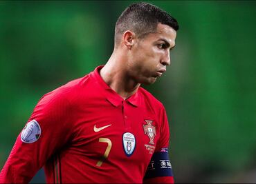 Asaltan casa de Cristiano Ronaldo para robarle una camiseta firmada