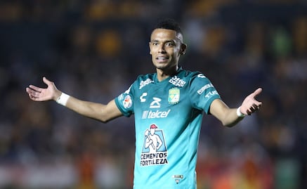 William Tesillo reprueba el comentario racista de narrador de Televisa; Léon lo respalda