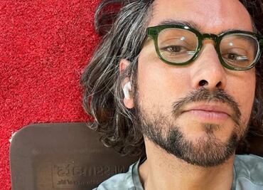 Qué bien que hablen de sexo y género, dice Genaro Lozano sobre libros de texto gratuitos de la SEP