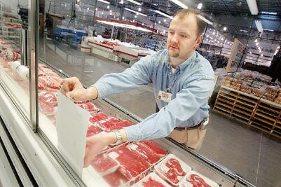 Abre OMC audiencias para reglas de etiquetado de carne