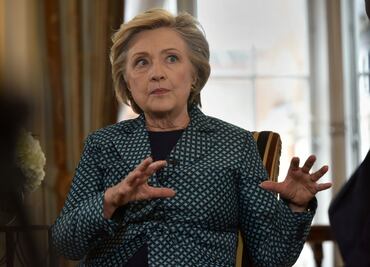 Clinton pide a EU que "vigile" a Putin porque su ofensiva "no ha terminado"