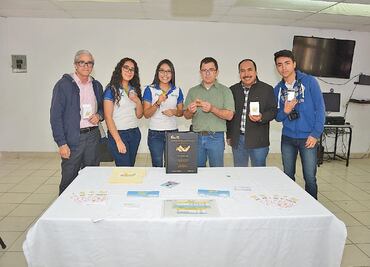 Alumnas de Conalep crean pulsera contra secuestros