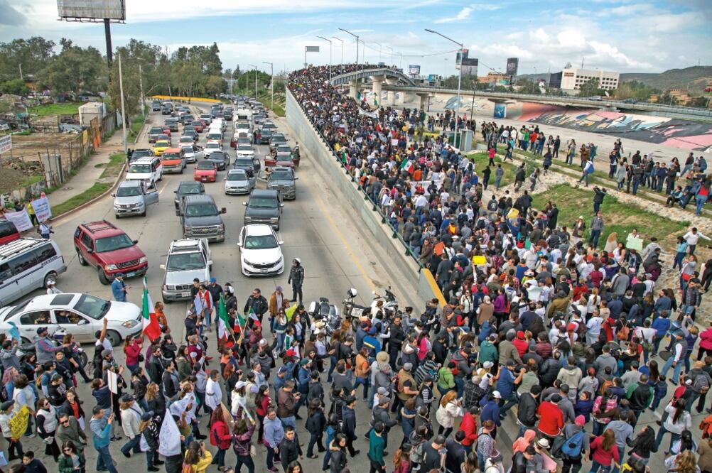 Protestas no paran: marchan en 21 entidades por gasolinazo