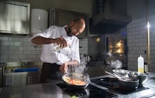 Cómo cocinar con tequila: 3 recetas para transformar tus platillos