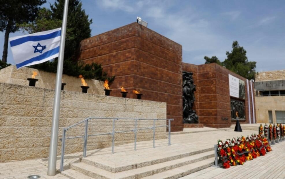 Posible elección de político de derecha nacionalista como director de museo sobre el Holocausto causa indignación