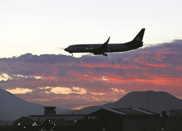 Santa Lucía abrirá sin ajuste completo del espacio aéreo