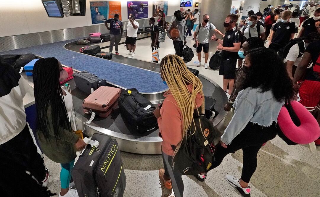 Las aerolíneas han denunciado unos 3 mil casos de pasajeros revoltosos en lo que va del año. Foto: AP
