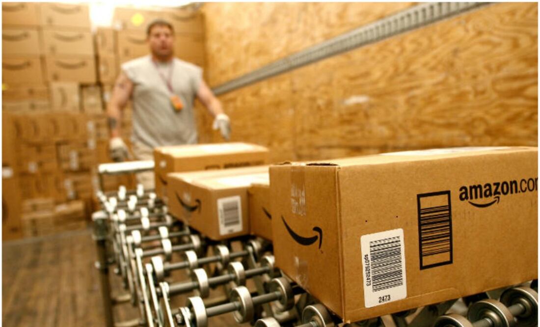 La pareja había pedido cuatro recipientes, sin embargo, les pareció raro que sus recipientes vacíos pesaran 42 kilos