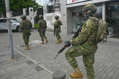 Ecuador mantiene vigilancia policial en la embajada de México donde está exvicepresidente Glas