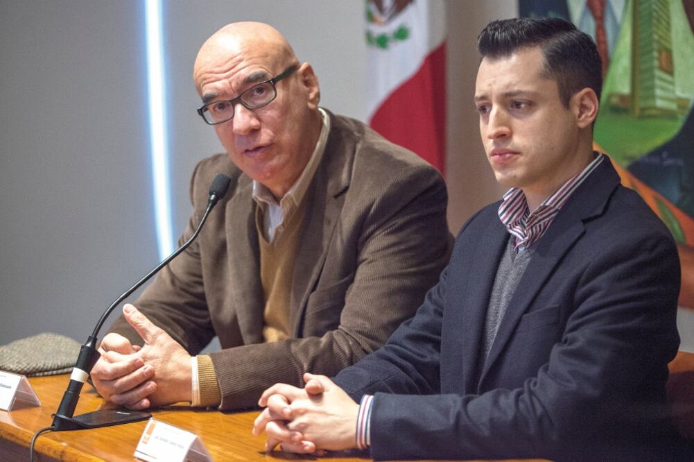 Dante Delgado, líder de Movimiento Ciudadano, estuvo presente en el registro de Luis Donaldo Colosio Riojas como precandidato para una diputación local en Nuevo León. (CAMILA MATA. EL UNIVERSAL)