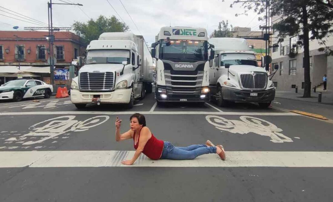 Vecinos demandan atención de la CFE ante falta de energía eléctrica / Foto: Juan Carlos Williams. EL UNIVERSAL