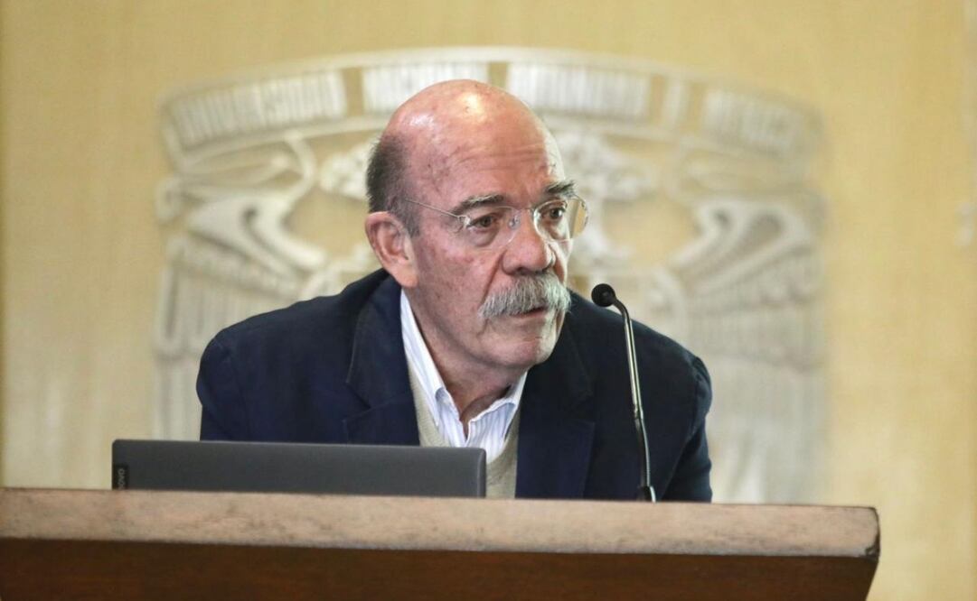 Humberto Gómez Ruiz, académico e investigador de la UNAM señaló que "una buena parte del ozono está siendo generado por las dobles ligaduras en la gasolina". Foto: Especial
