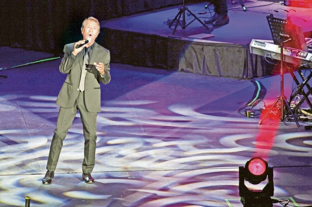 El músico volverá al Auditorio Nacional, esta vez con su gira del adiós, el próximo 15 de noviembre. Foto: Archivo / El Universal