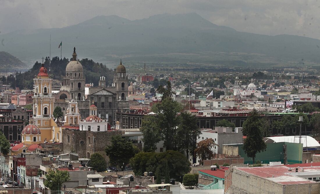 Aunque las condiciones de la calidad del aire en Toluca y sus alrededores han alcanzado niveles extremadamente malos, no se han activado alertas ni restricciones vehiculares porque no cuentan con un programa de contingencias (JORGE ALVARADO. EL UNIVERSAL)