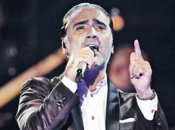 Alejandro Fernández responde tras incidente en Puebla