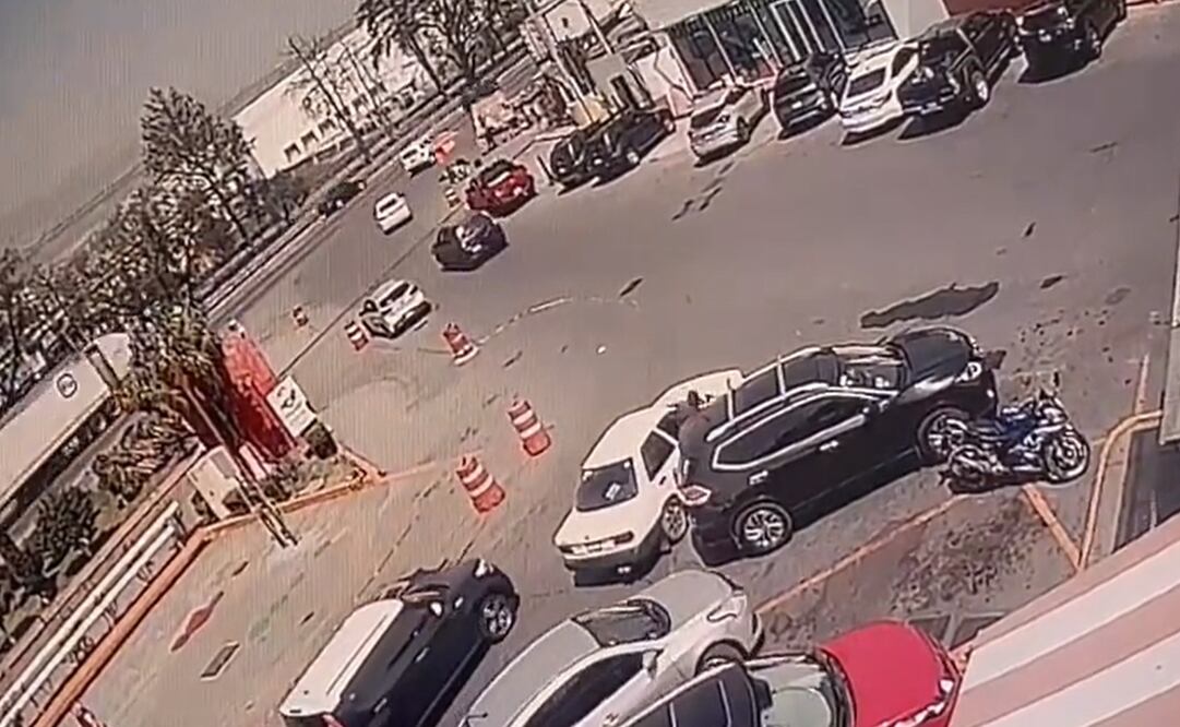 Roban bulldog francés en la Mexico-Querétaro. Foto: Captura de pantalla