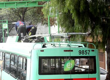 Arrestan a hombre por robo de cable de Trolebús