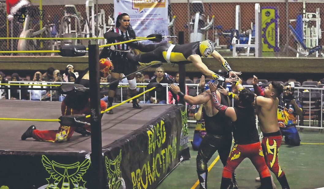 A lo largo de los cuatro años que lleva como réferi en el ring en Ciudad Juárez, Rasputia ha participado en varias peleas que le han marcado. Fotos Especiales