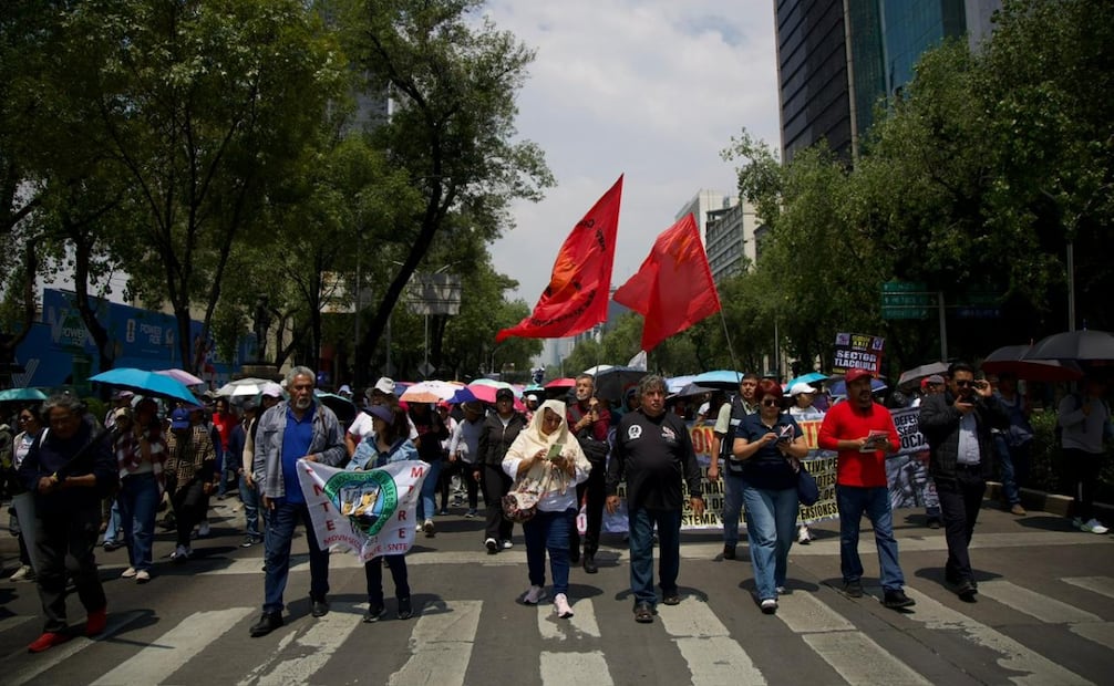 Docenres de ka CNTE continúan su