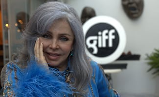 Hospitalizan a Verónica Castro por secuelas del accidente que tuvo sobre un elefante hace 22 años; tiene intensos dolores  